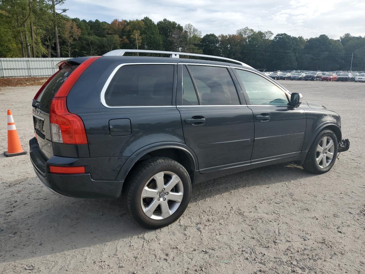 2013 VOLVO XC90