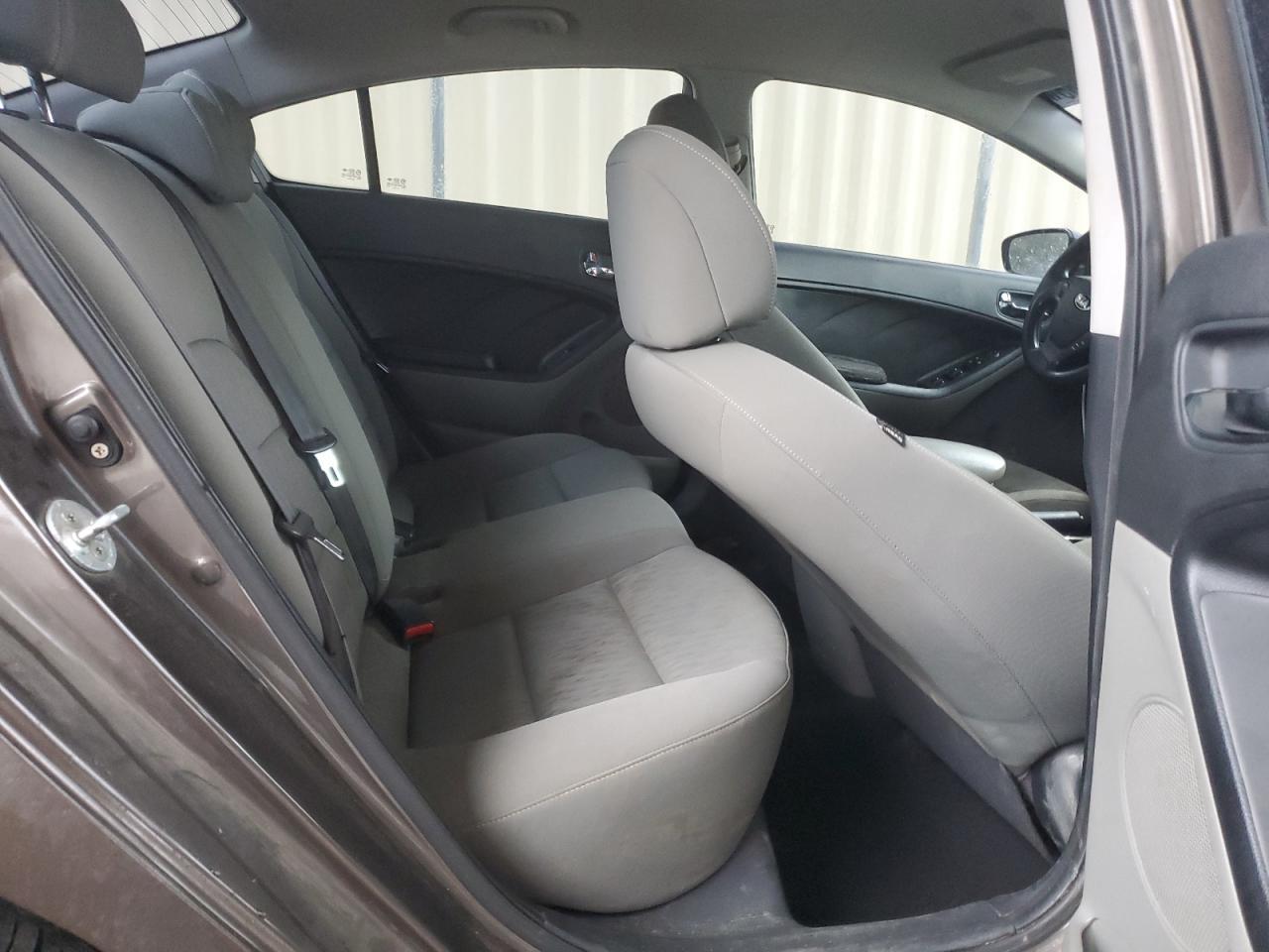 2014 KIA FORTE
