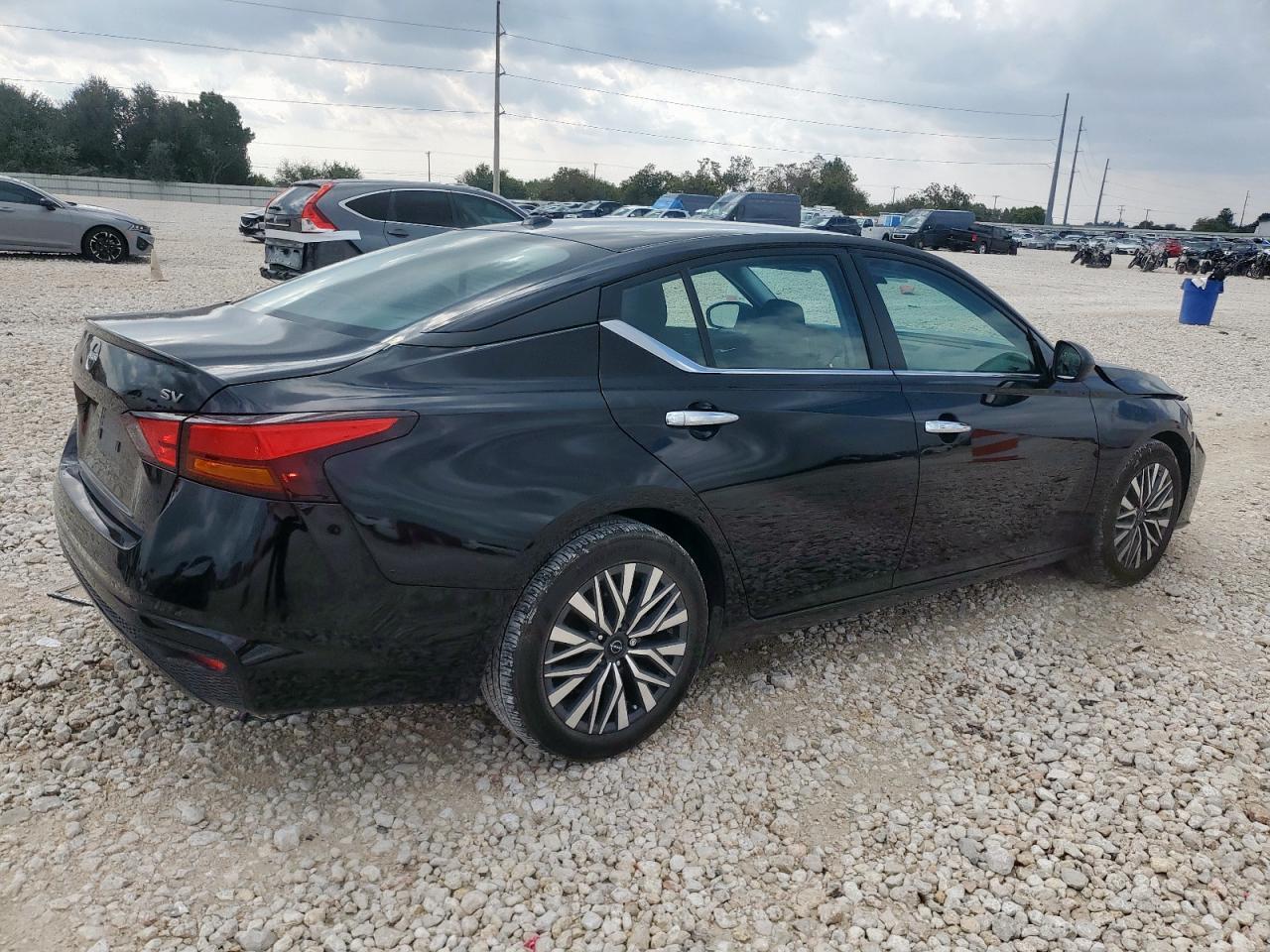 2024 NISSAN ALTIMA
