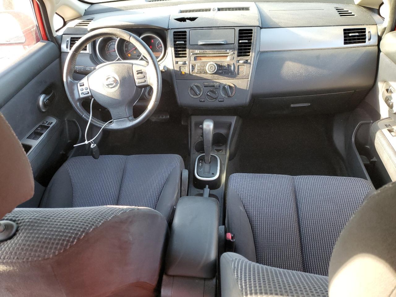 2010 NISSAN VERSA