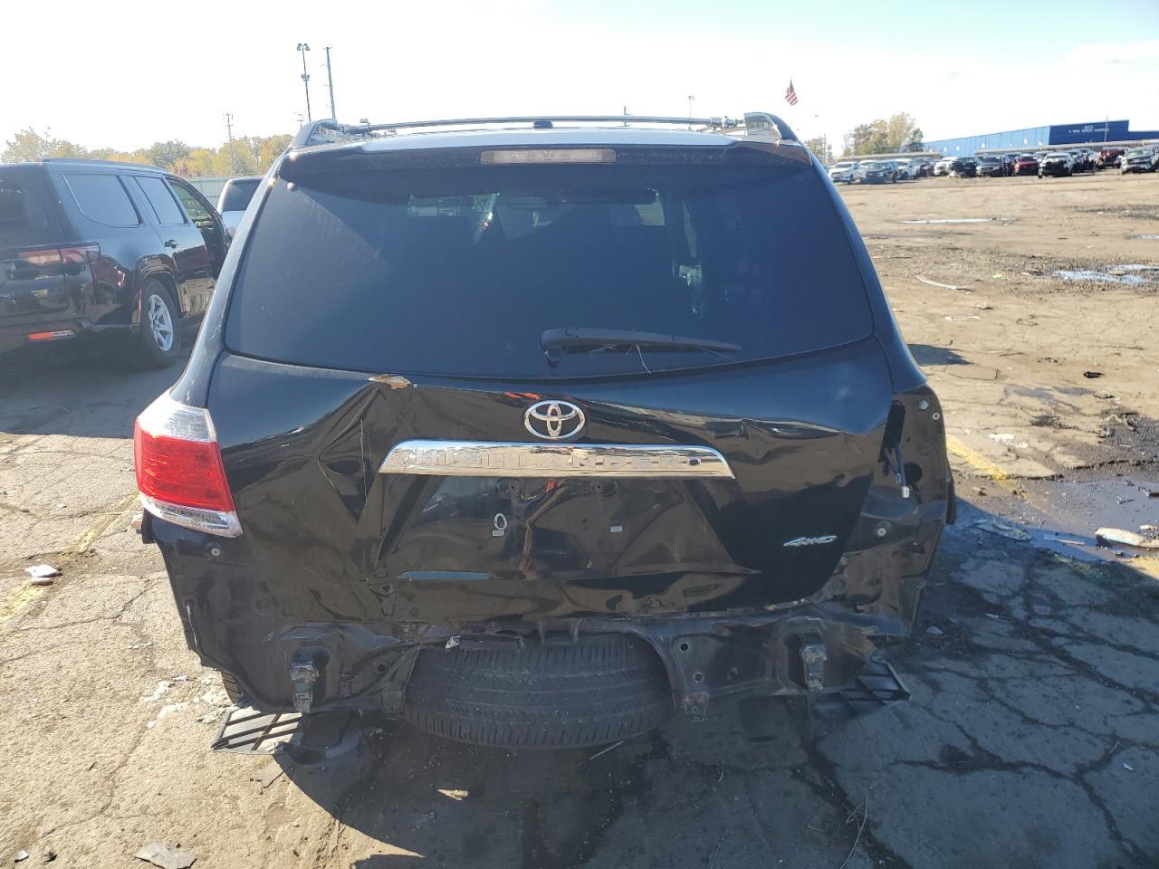 2012 TOYOTA HIGHLANDER
