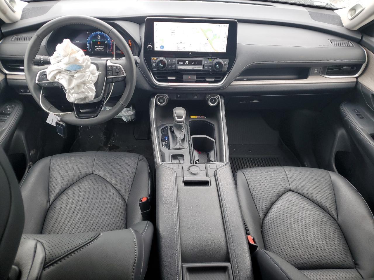 2024 TOYOTA HIGHLANDER