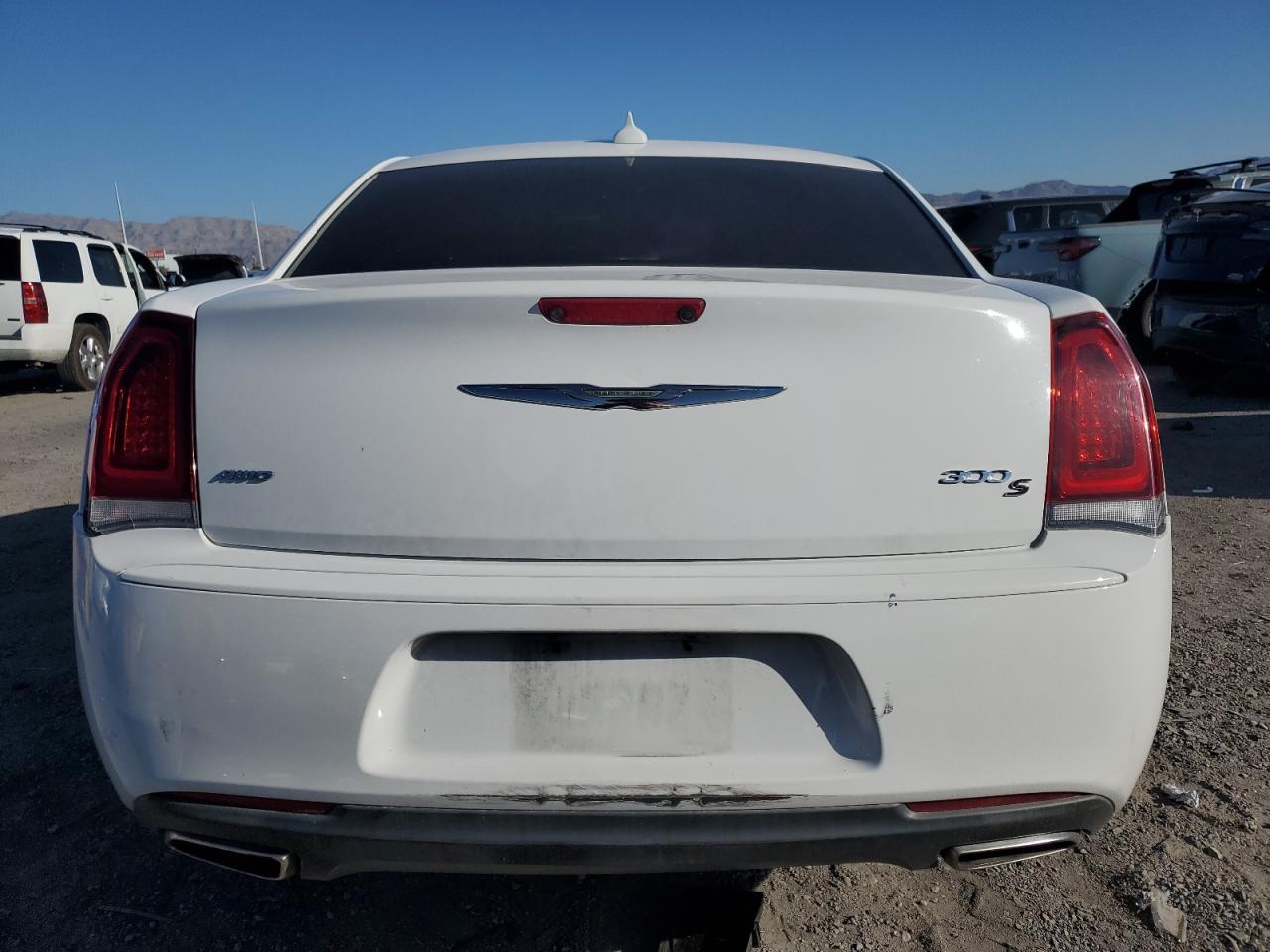 2019 CHRYSLER 300