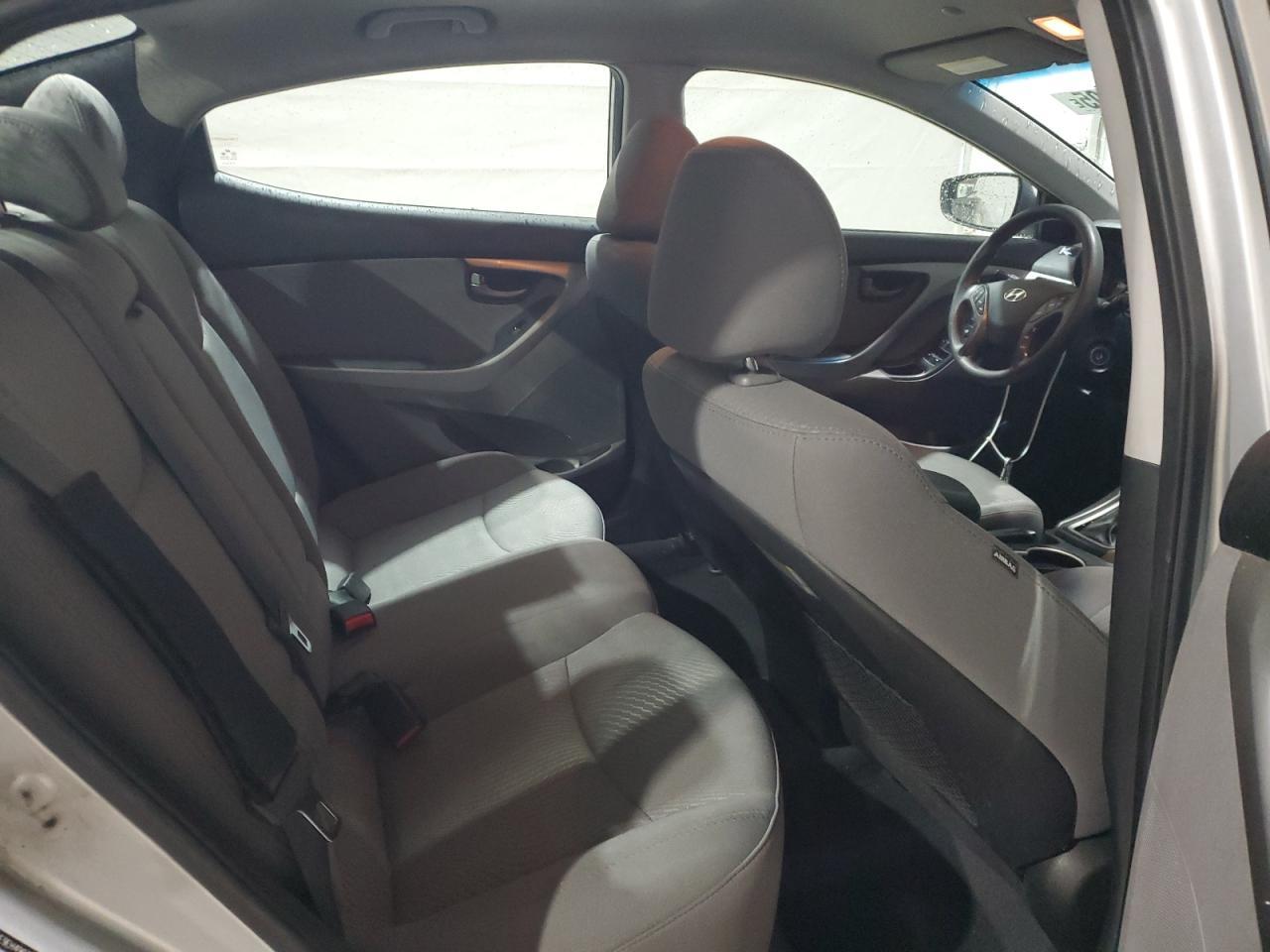 2014 HYUNDAI ELANTRA