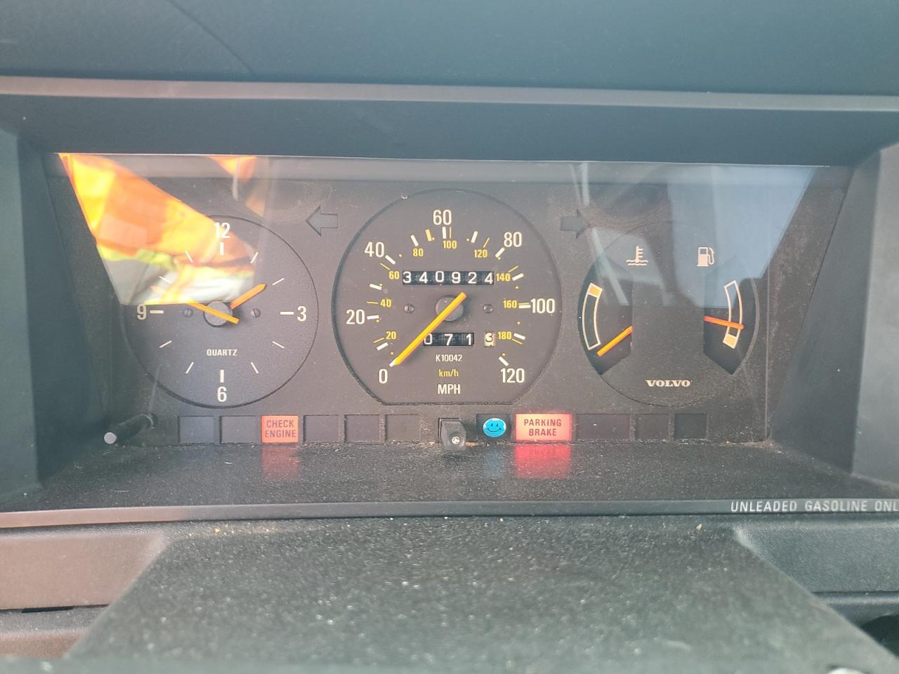 1989 VOLVO 244