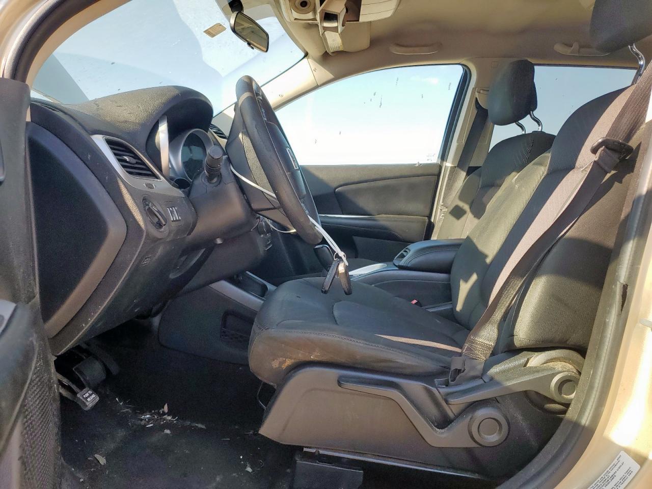2011 DODGE JOURNEY