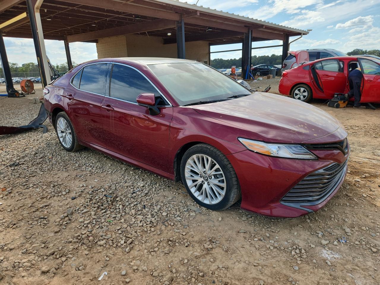2018 TOYOTA CAMRY