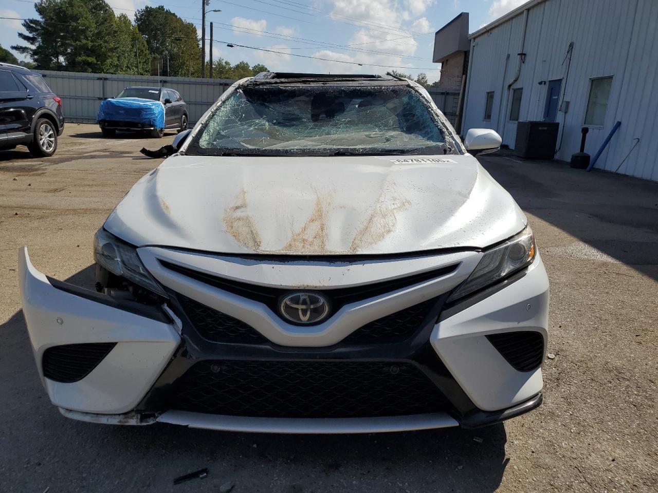 2018 TOYOTA CAMRY