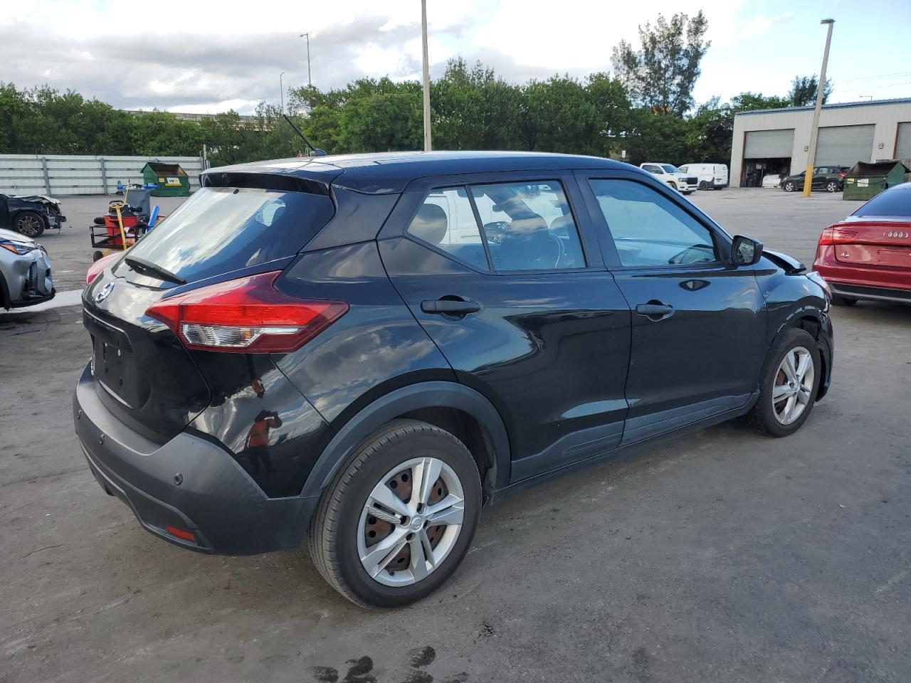 2020 NISSAN KICKS