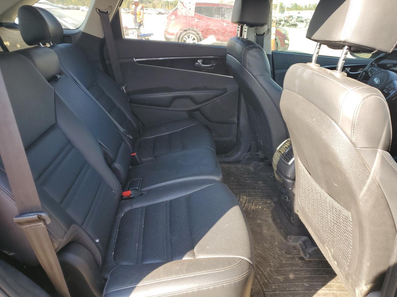 2018 KIA SORENTO