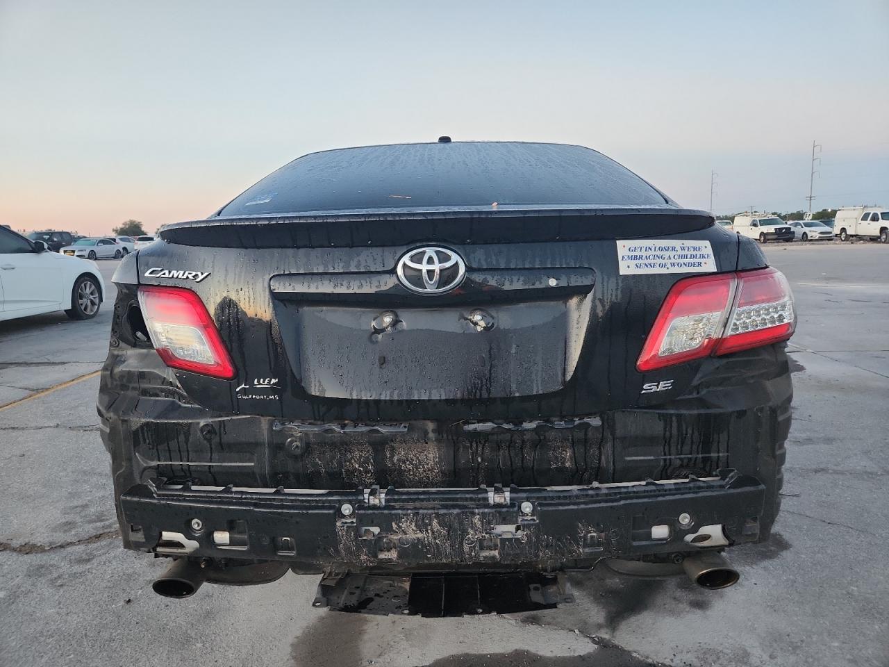 2011 TOYOTA CAMRY
