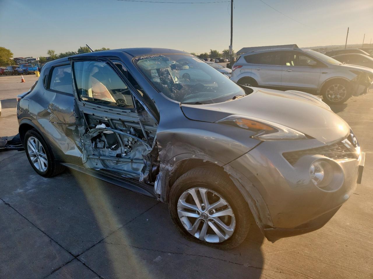 2016 NISSAN Juke