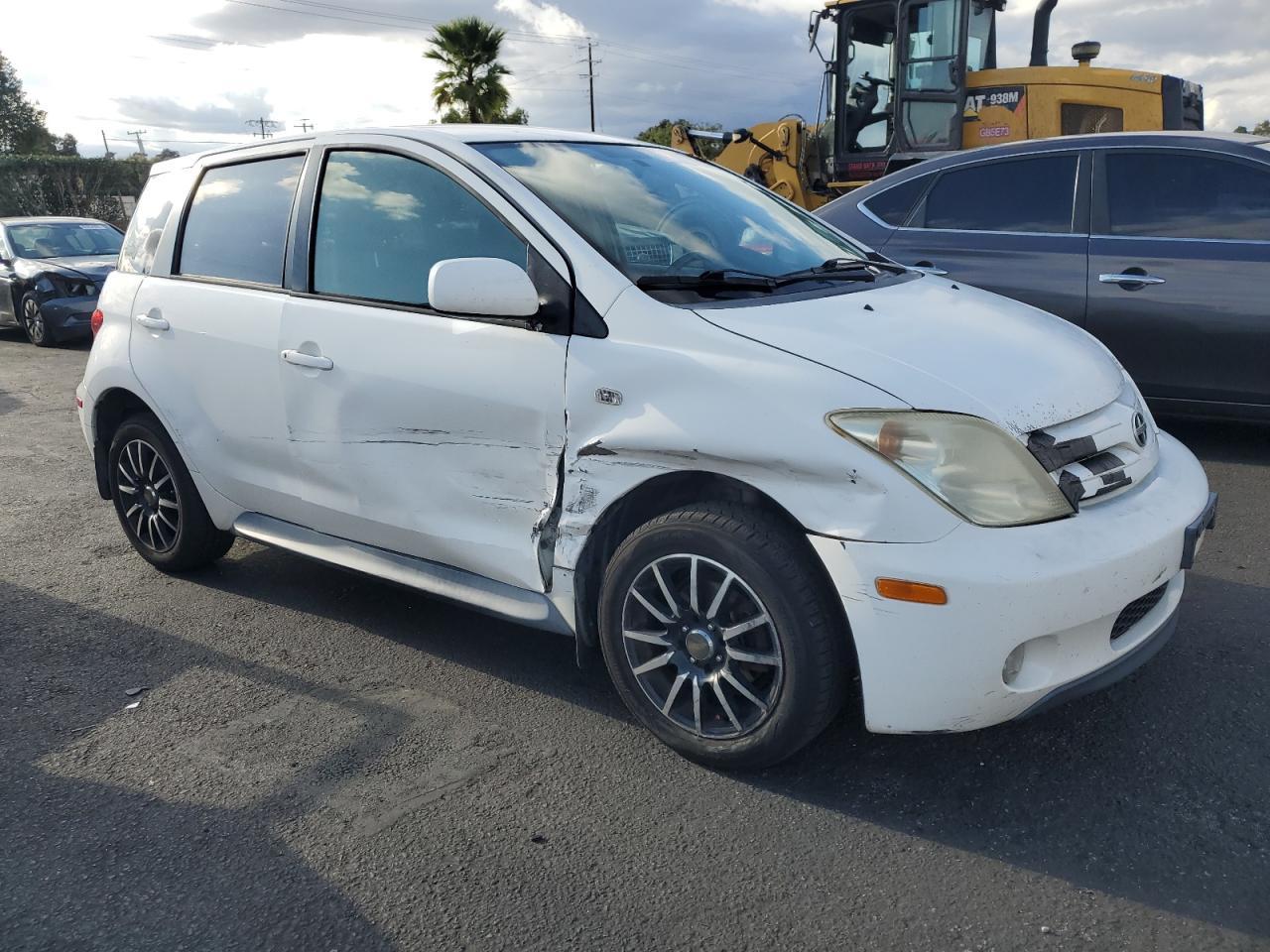 2005 TOYOTA SCION