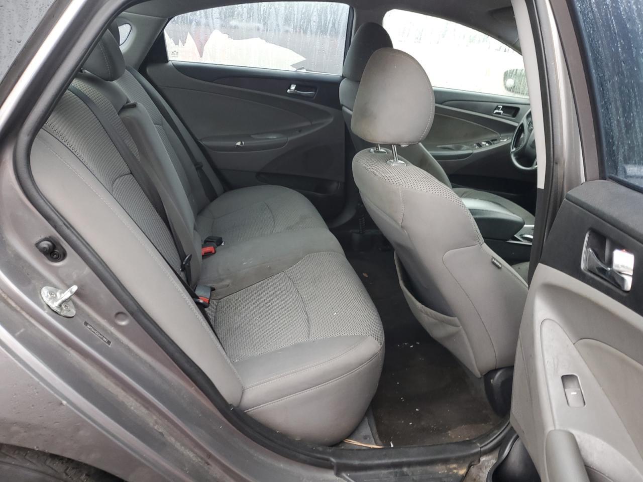 2012 HYUNDAI SONATA