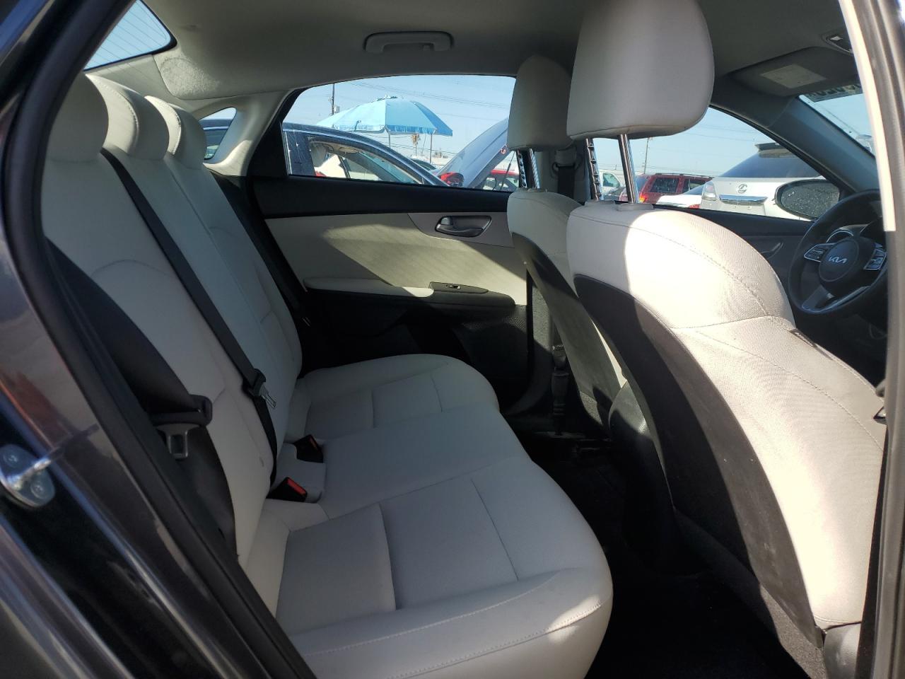 2023 KIA FORTE