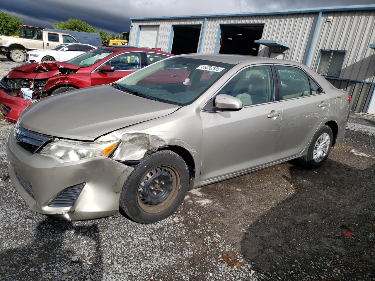 2013 TOYOTA CAMRY