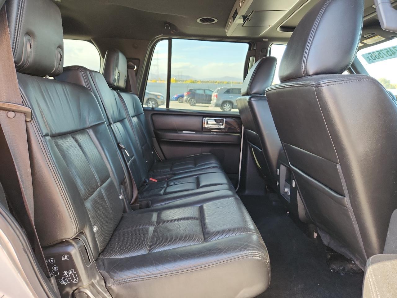 2010 LINCOLN Navigator