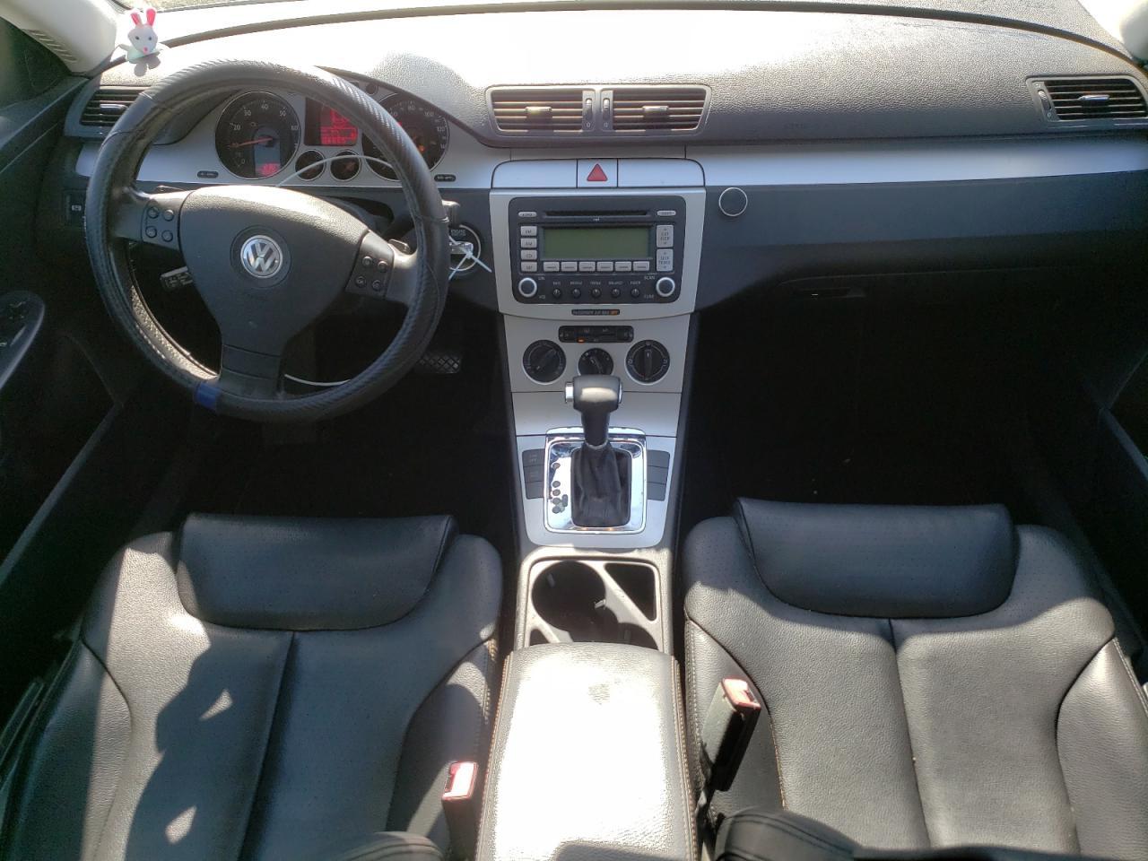 2008 VOLKSWAGEN Passat