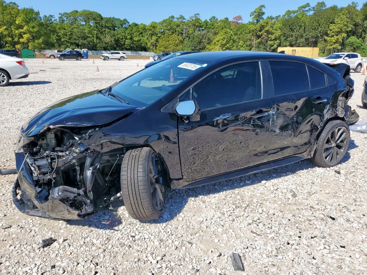 2025 TOYOTA COROLLA