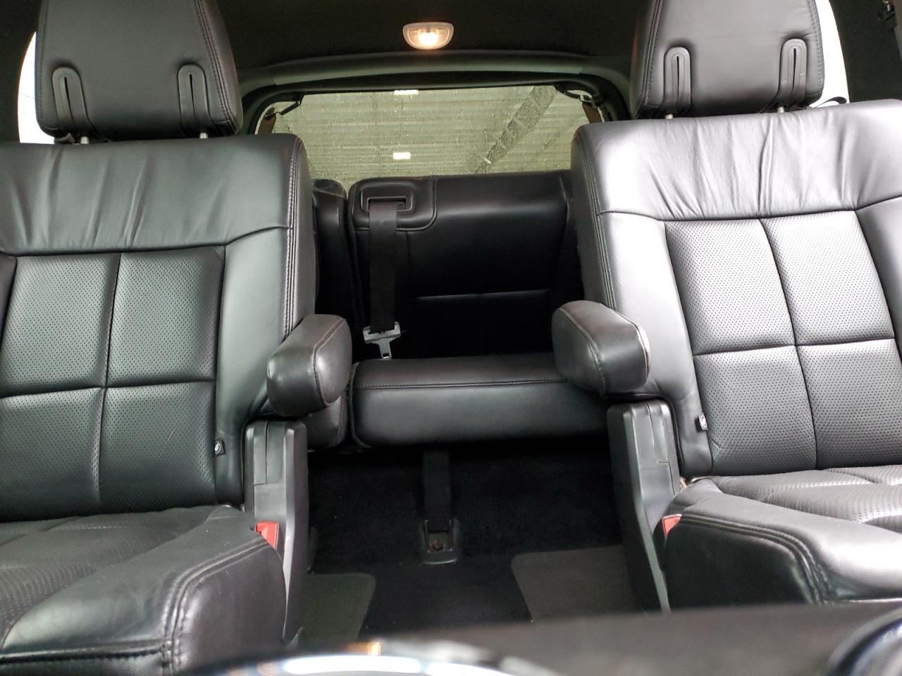 2011 LINCOLN Navigator
