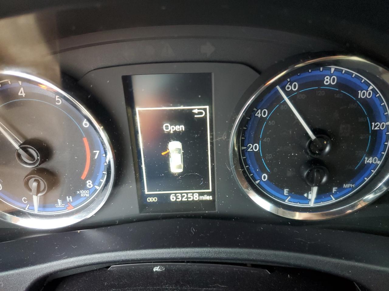2018 TOYOTA COROLLA