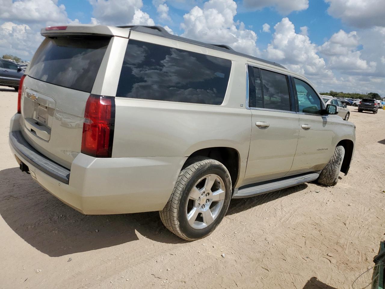 2015 CHEVROLET Suburban