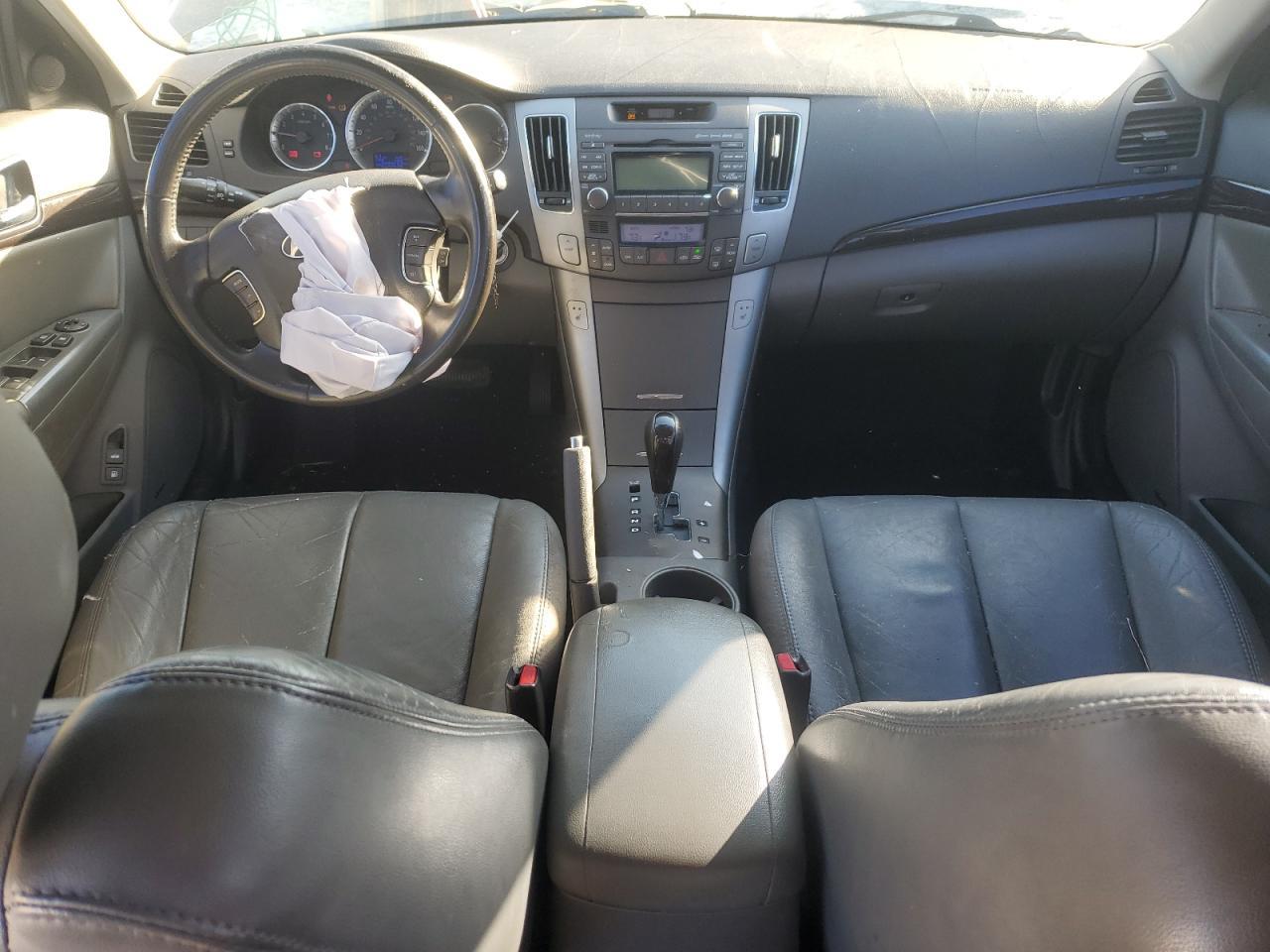 2010 HYUNDAI SONATA