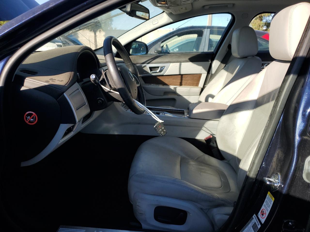 2015 JAGUAR XF