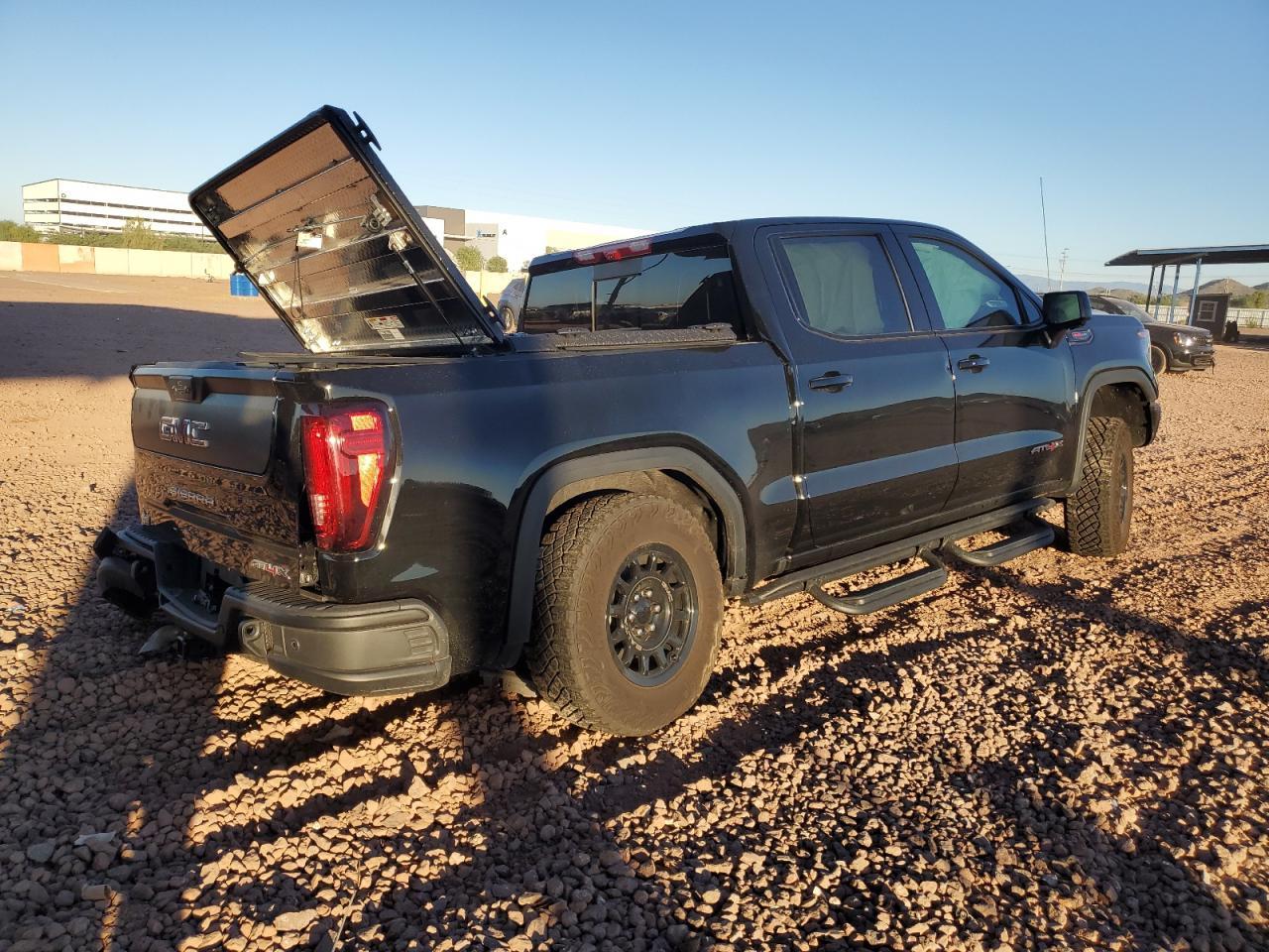 2024 GMC Sierra