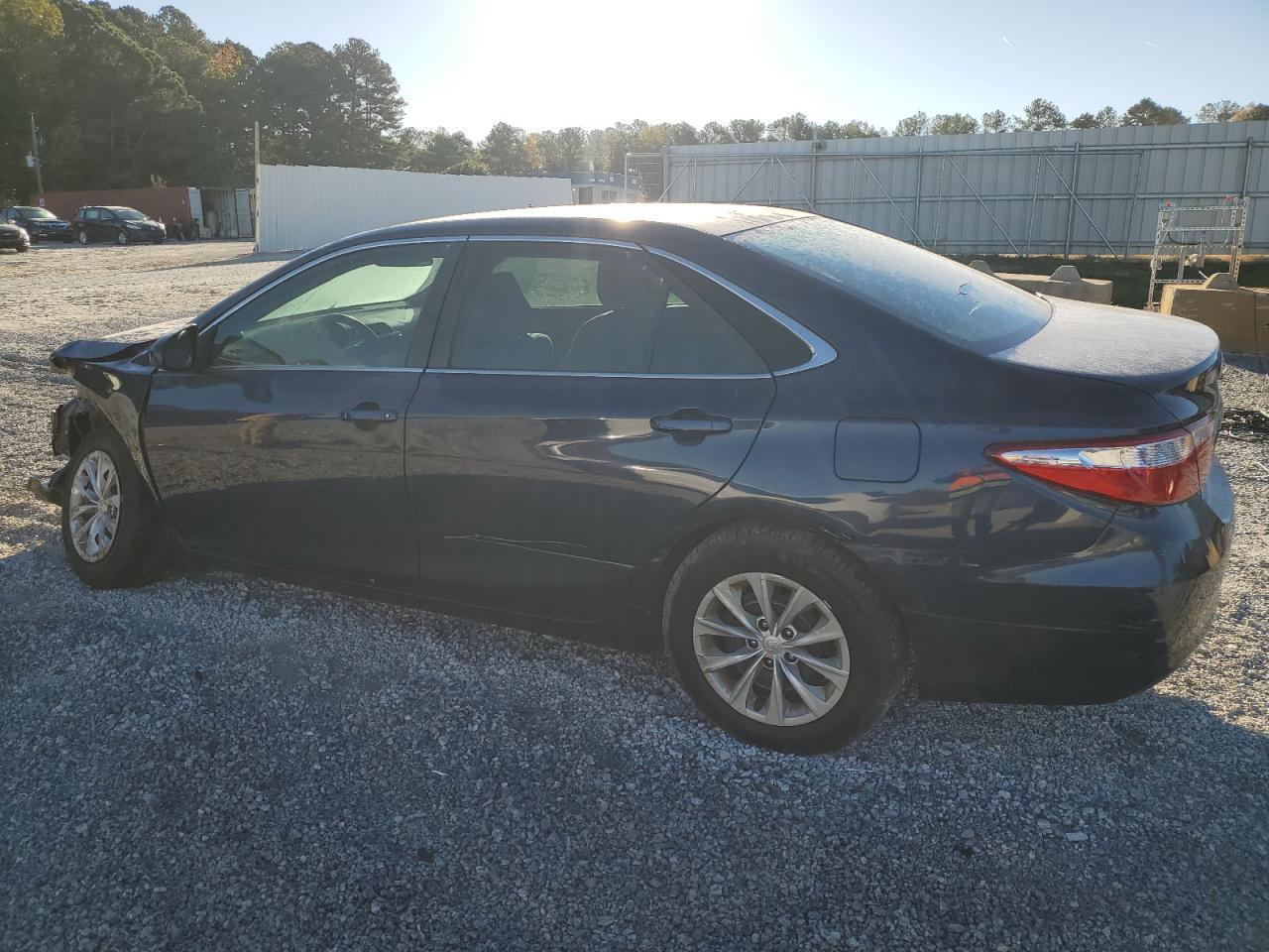 2016 TOYOTA CAMRY