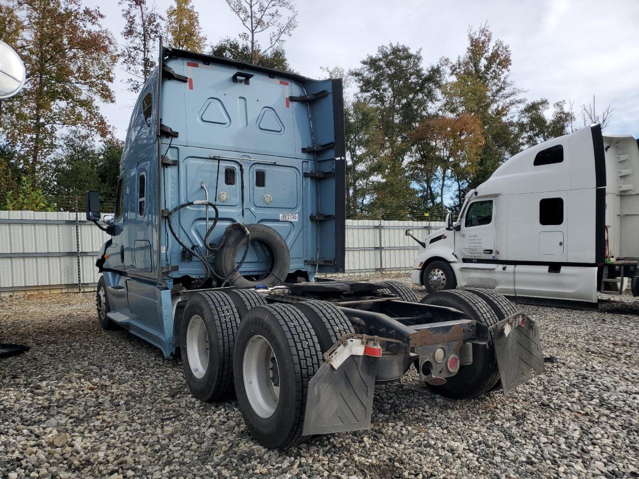 2014 FREIGHTLINER CASCADIA