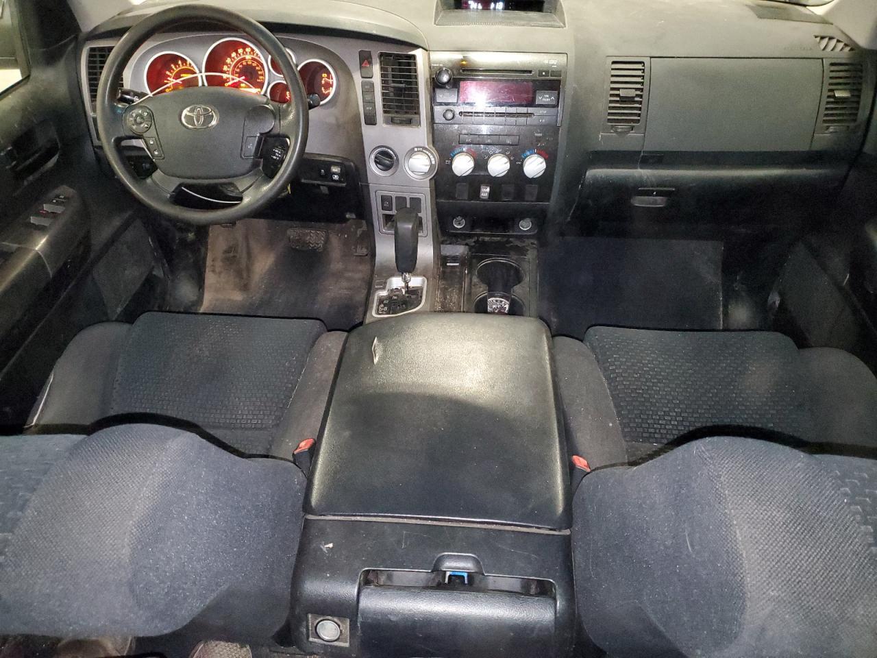 2011 TOYOTA TUNDRA