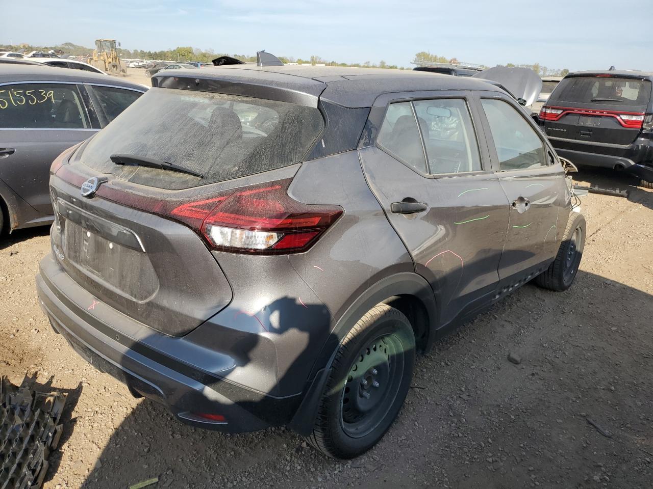 2021 NISSAN KICKS