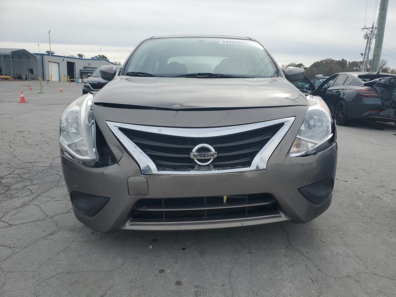 2016 NISSAN VERSA