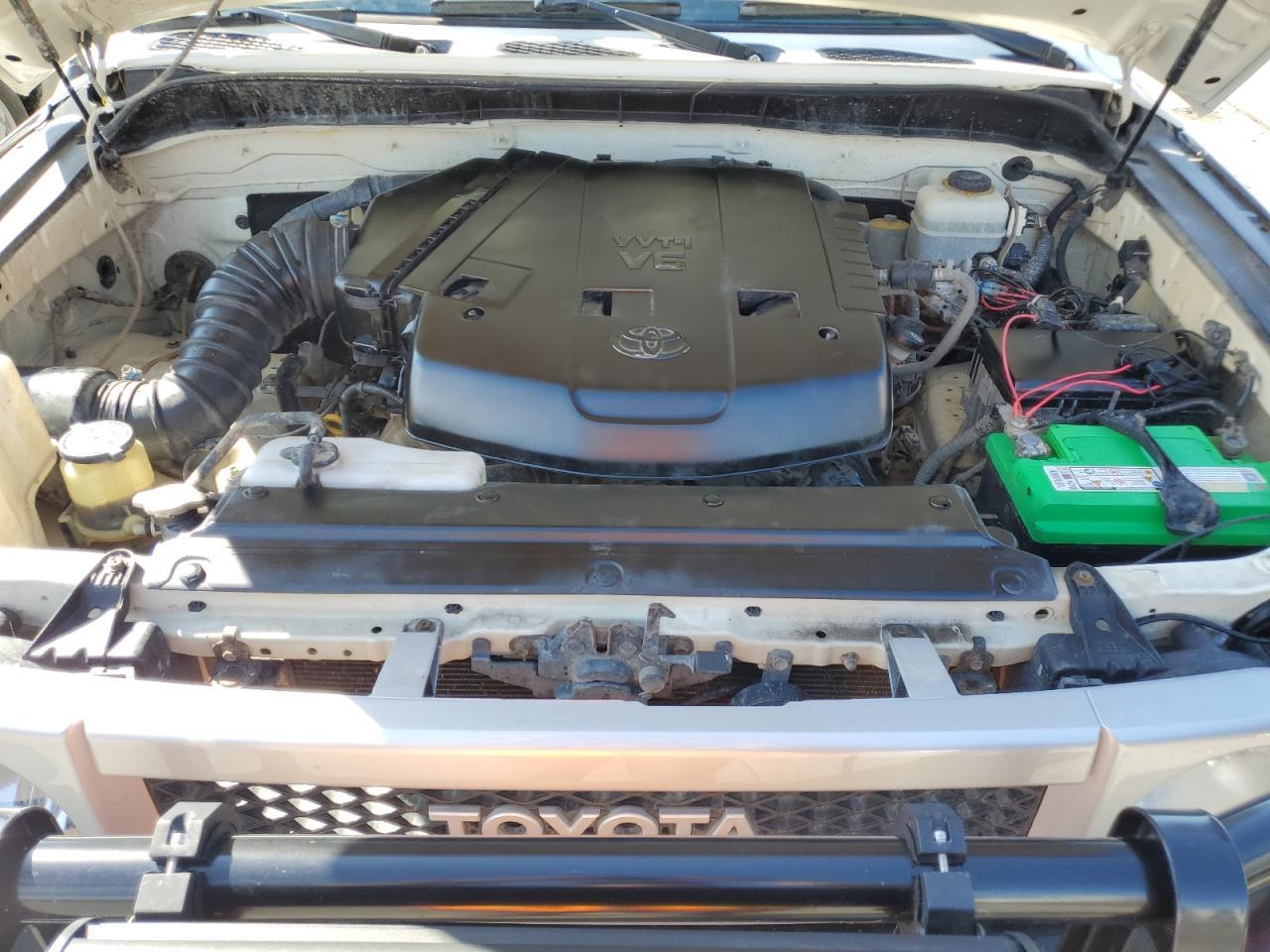2009 TOYOTA FJ Cruiser