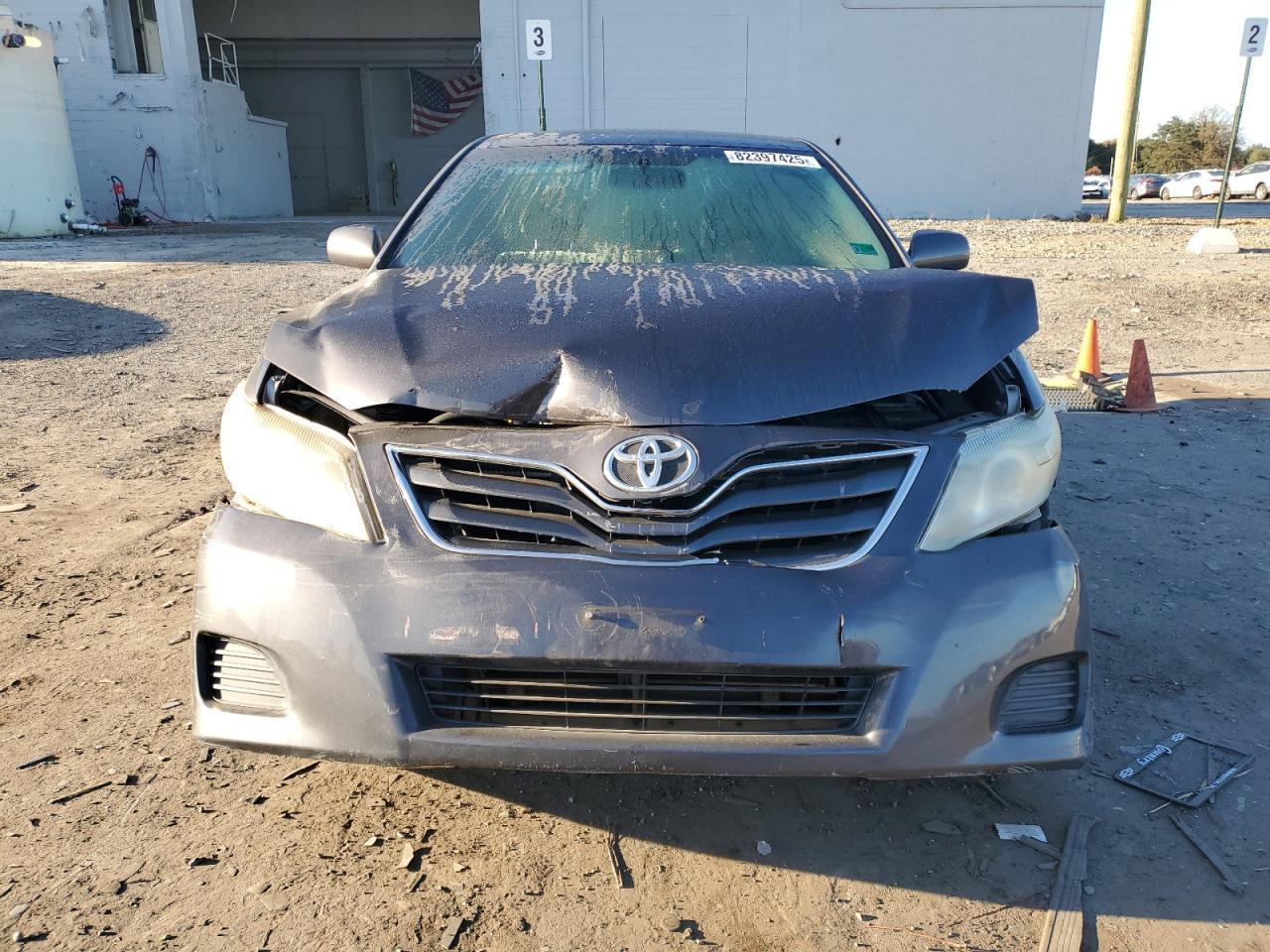2011 TOYOTA CAMRY
