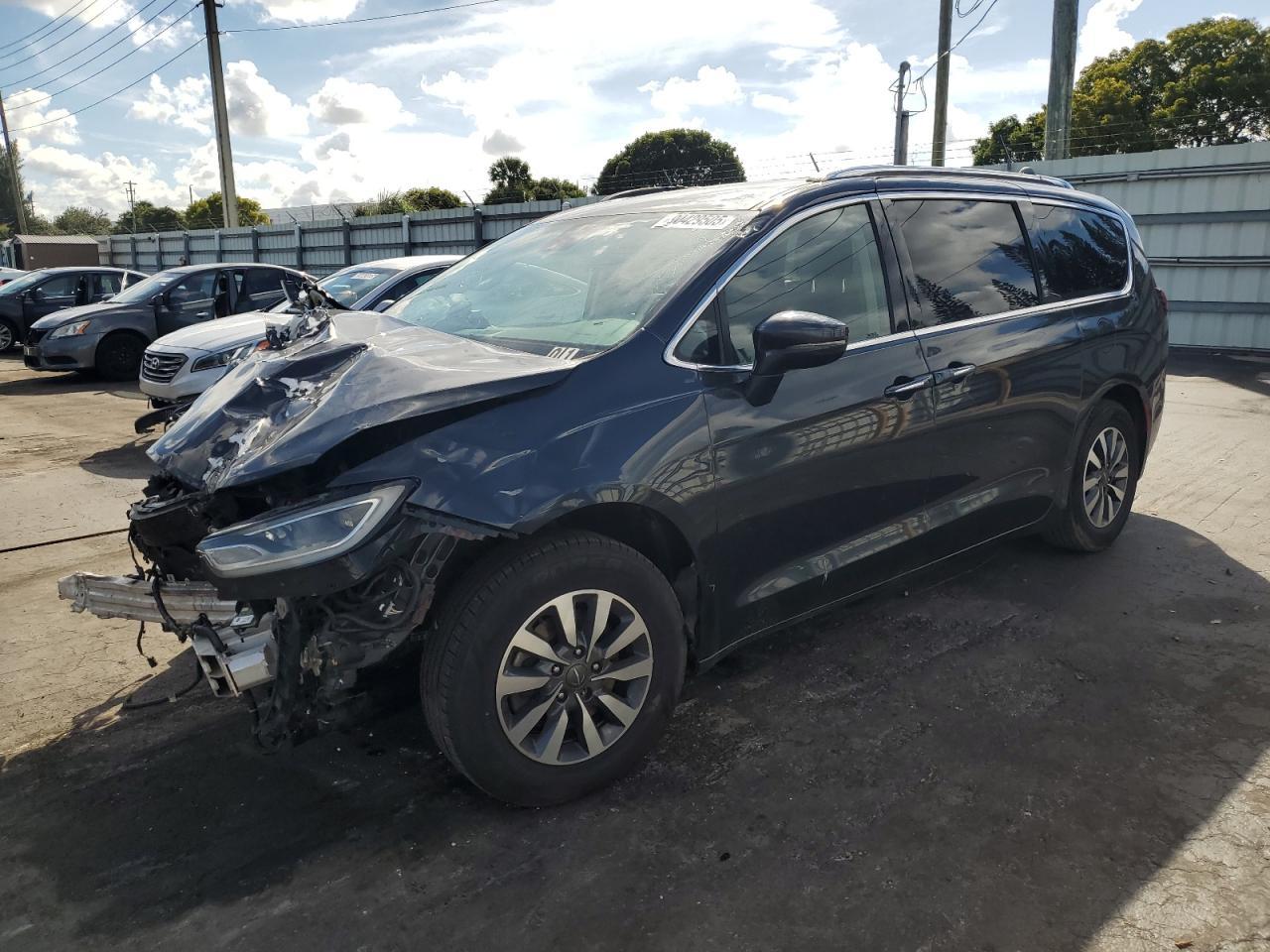 2021 CHRYSLER Pacifica