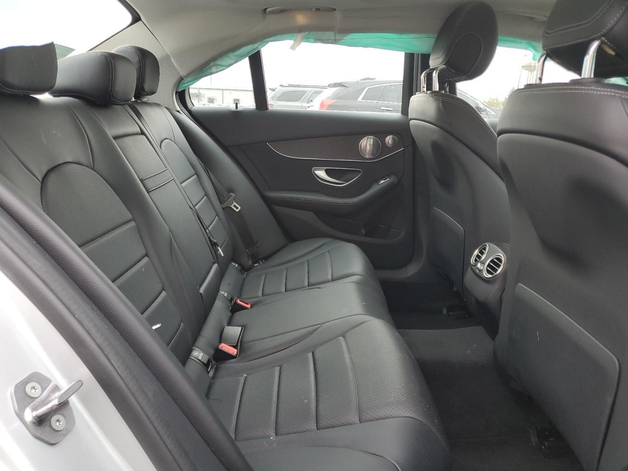 2016 MERCEDES-BENZ C-CLASS