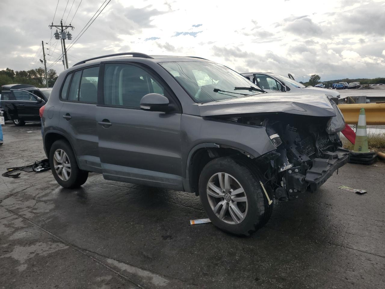 2015 VOLKSWAGEN TIGUAN