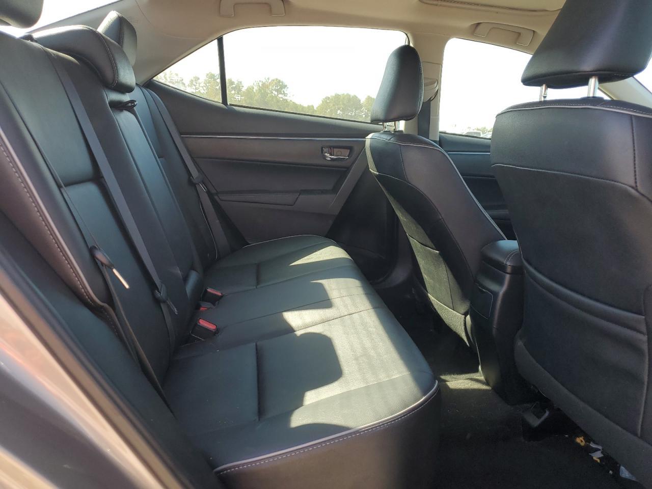 2016 TOYOTA COROLLA