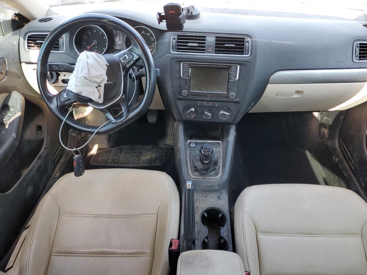 2017 VOLKSWAGEN JETTA