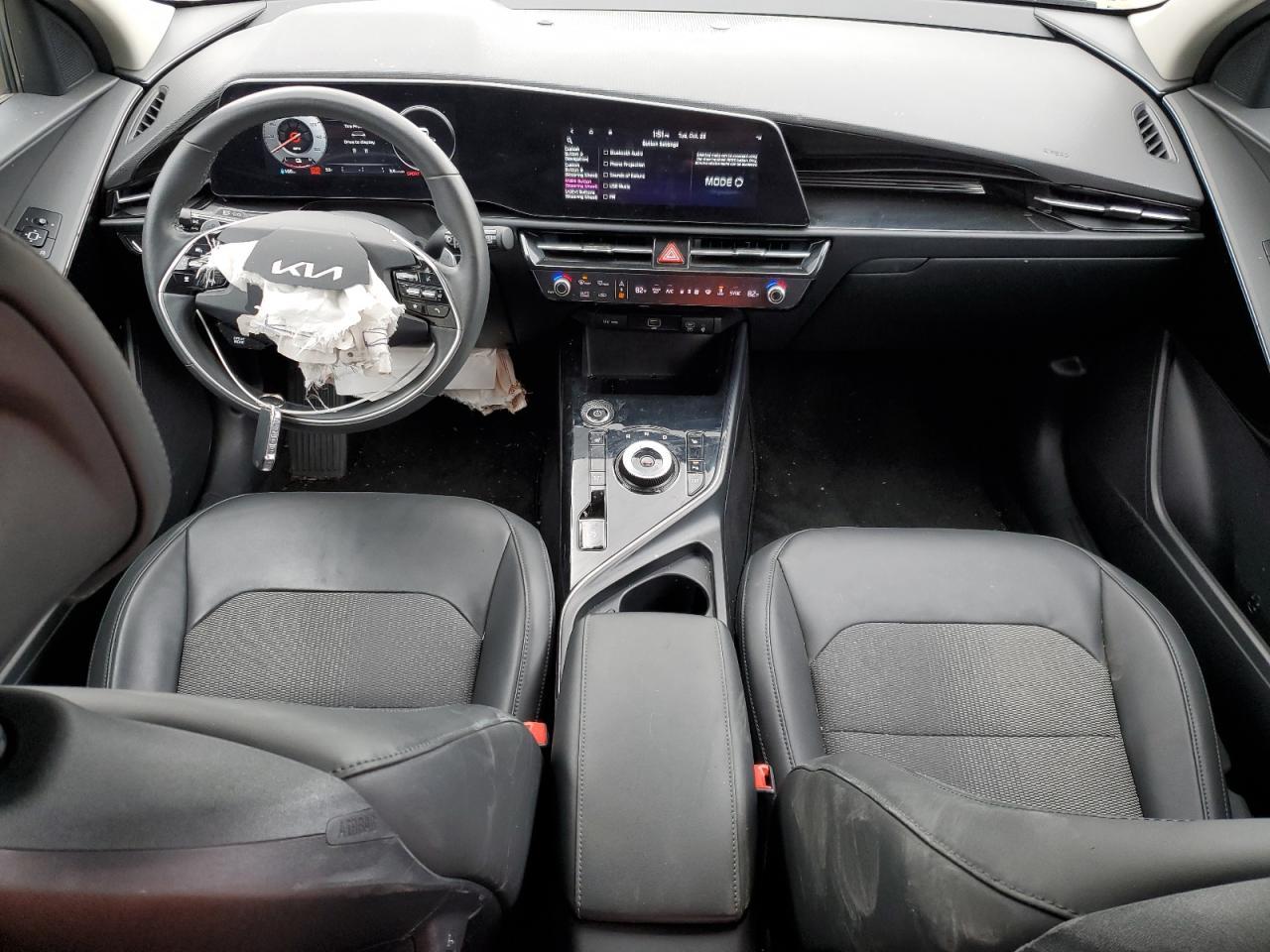 2023 KIA Niro