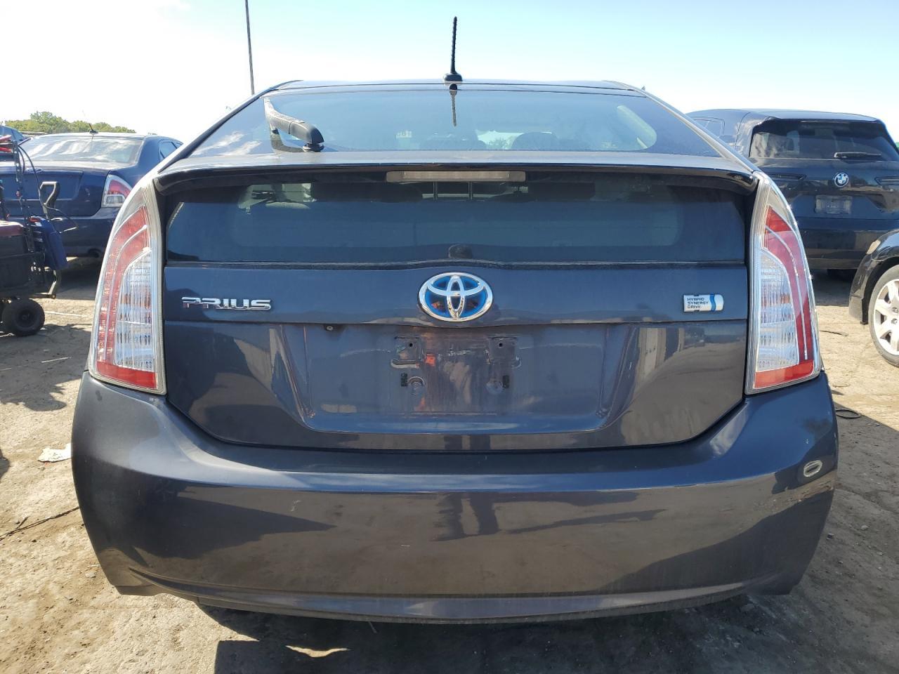 2014 TOYOTA PRIUS