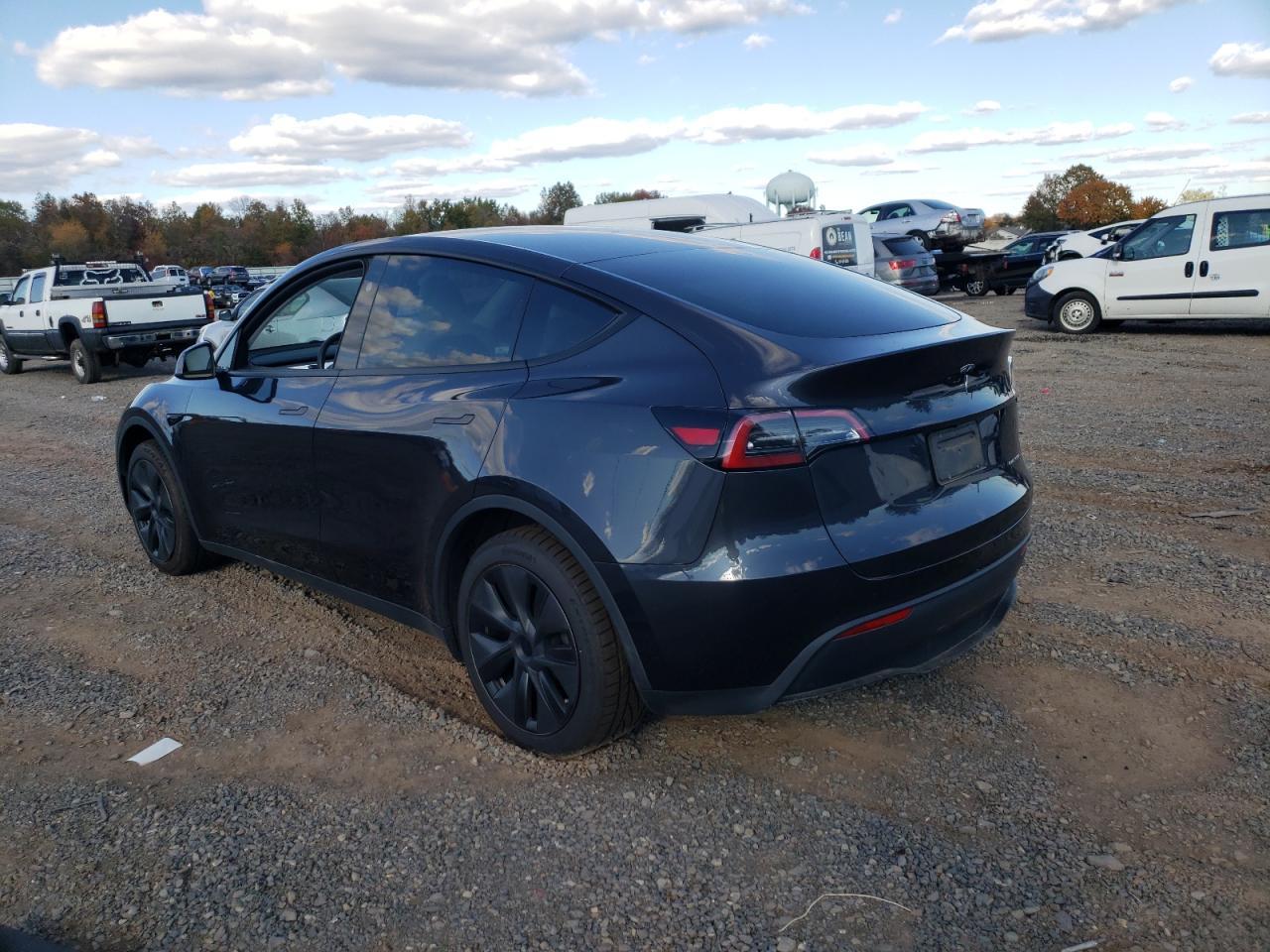 2024 TESLA MODEL Y