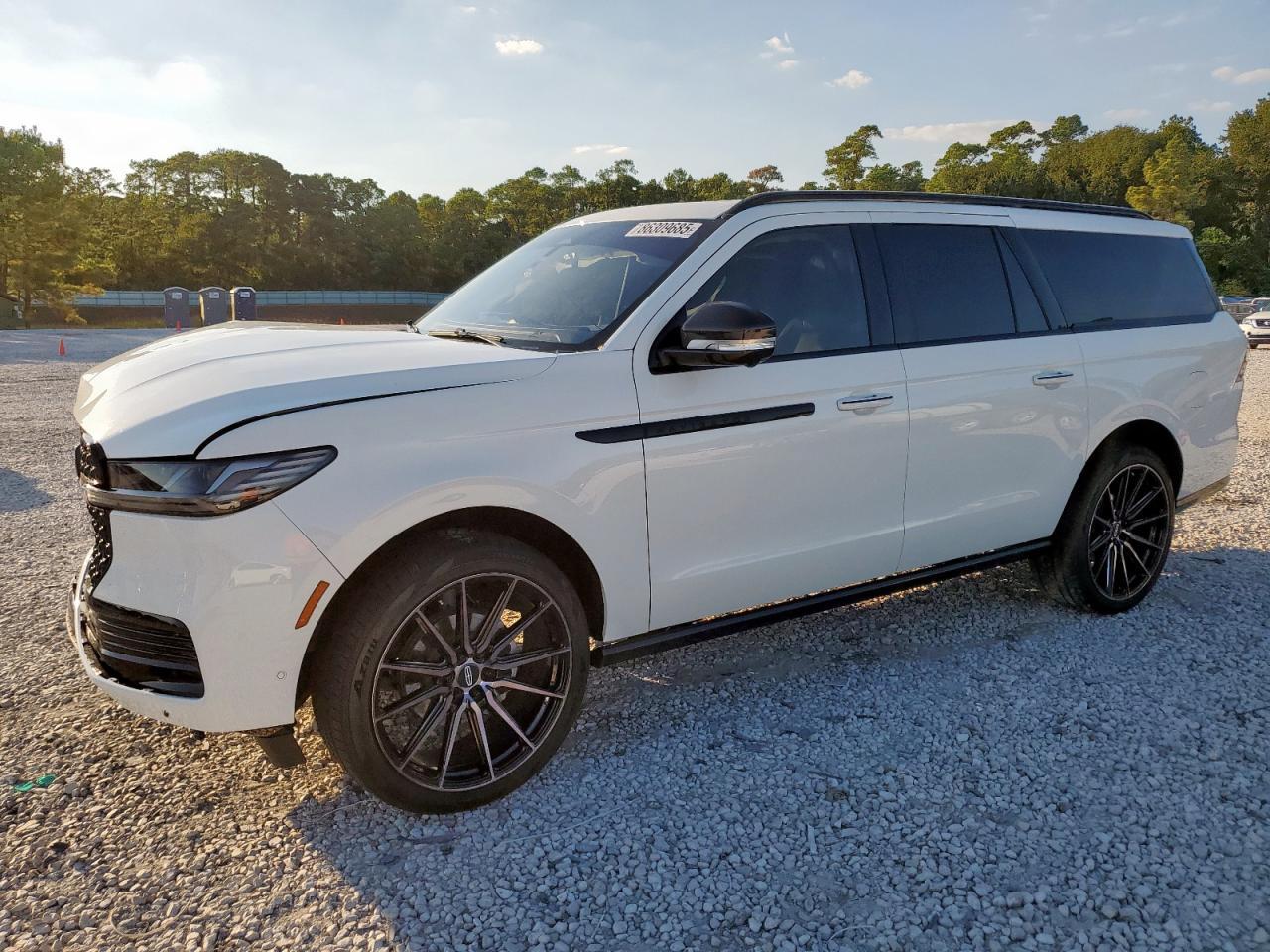 2025 LINCOLN Navigator