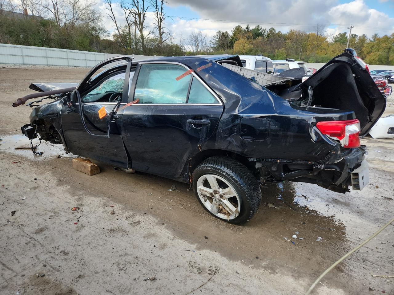 2014 TOYOTA CAMRY