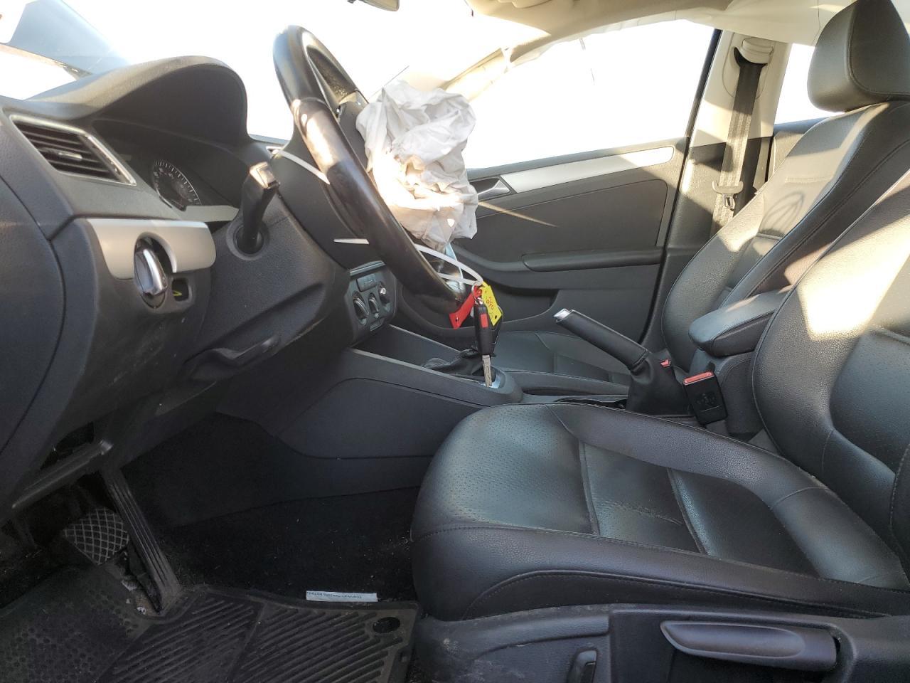 2014 VOLKSWAGEN JETTA