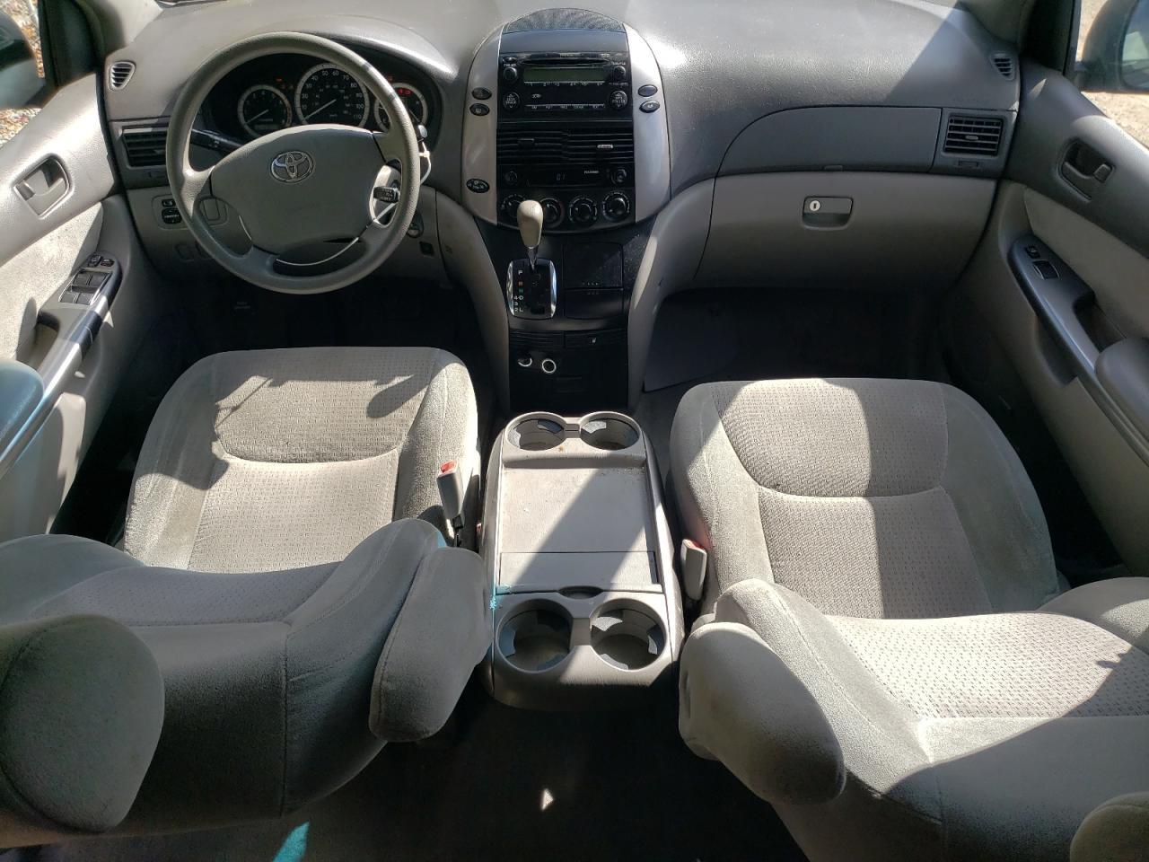 2008 TOYOTA SIENNA