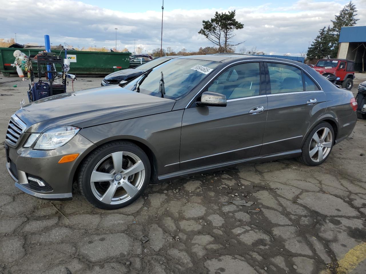 2011 MERCEDES-BENZ E-Class