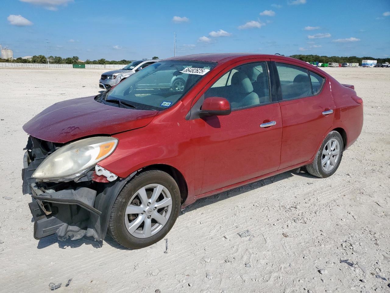 2014 NISSAN VERSA